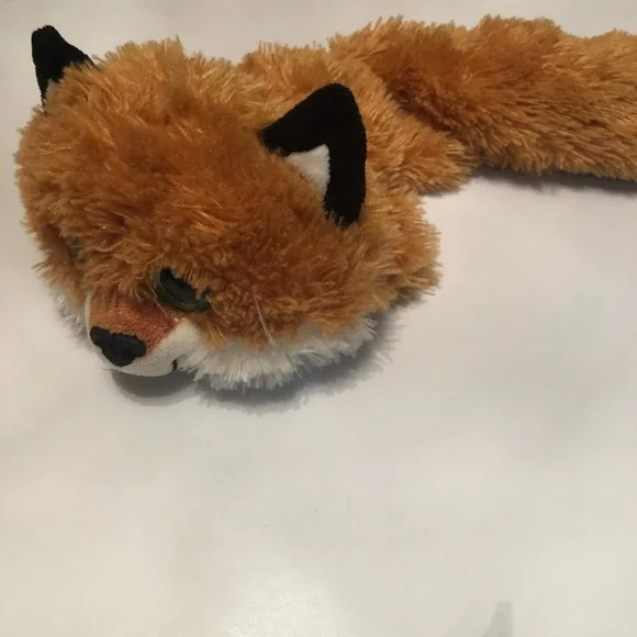Fiesta Realistic plush fox beanie - Picture 4 of 8